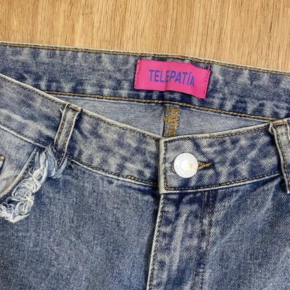 Light Blue Wide Leg Jeans with Cross Appliqué - Picture 3 of 6